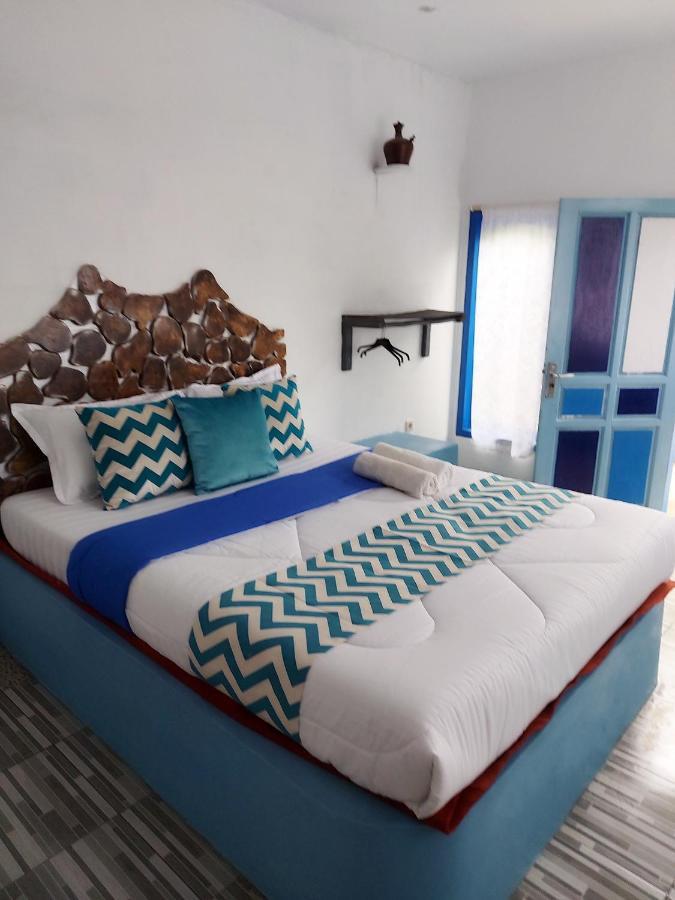 Blue Coral Homestay Karimunjawa-Inseln Exterior foto