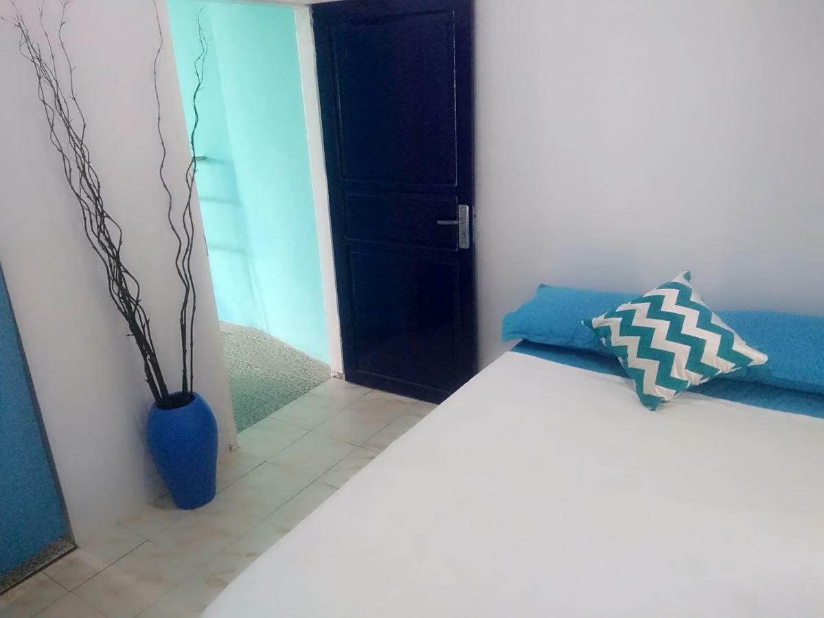 Blue Coral Homestay Karimunjawa-Inseln Exterior foto