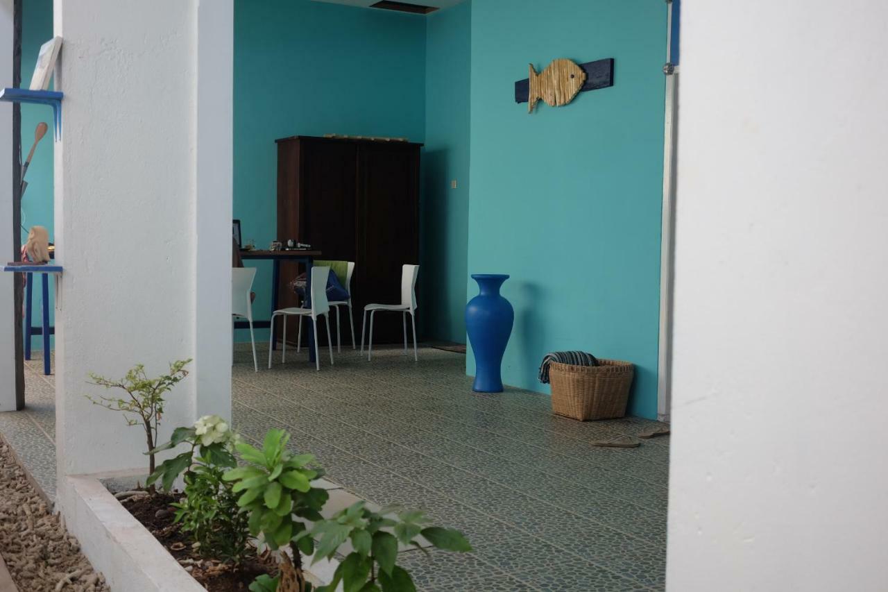 Blue Coral Homestay Karimunjawa-Inseln Exterior foto