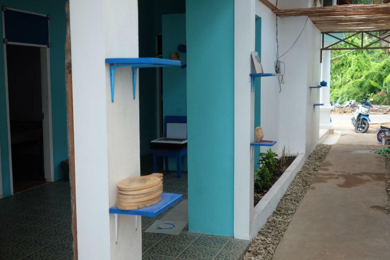 Blue Coral Homestay Karimunjawa-Inseln Exterior foto