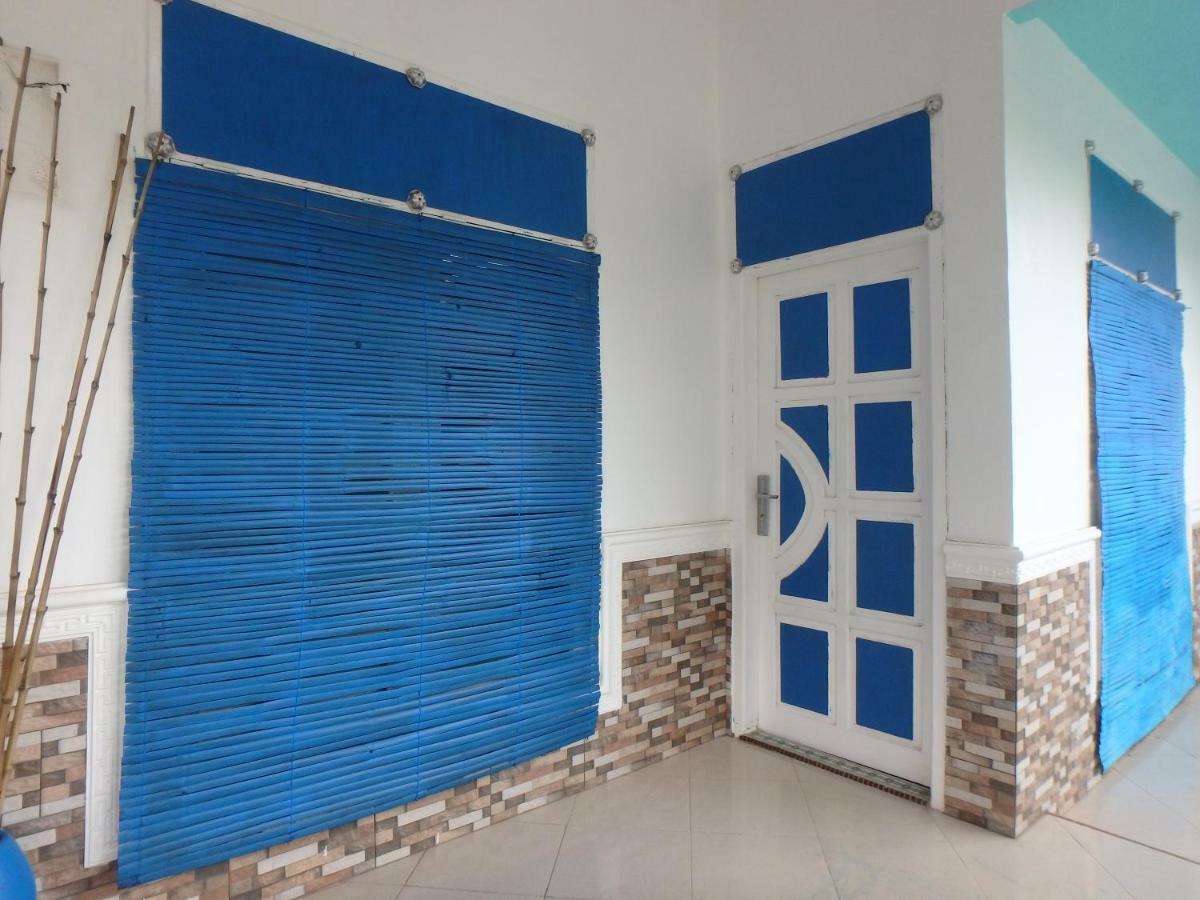 Blue Coral Homestay Karimunjawa-Inseln Exterior foto