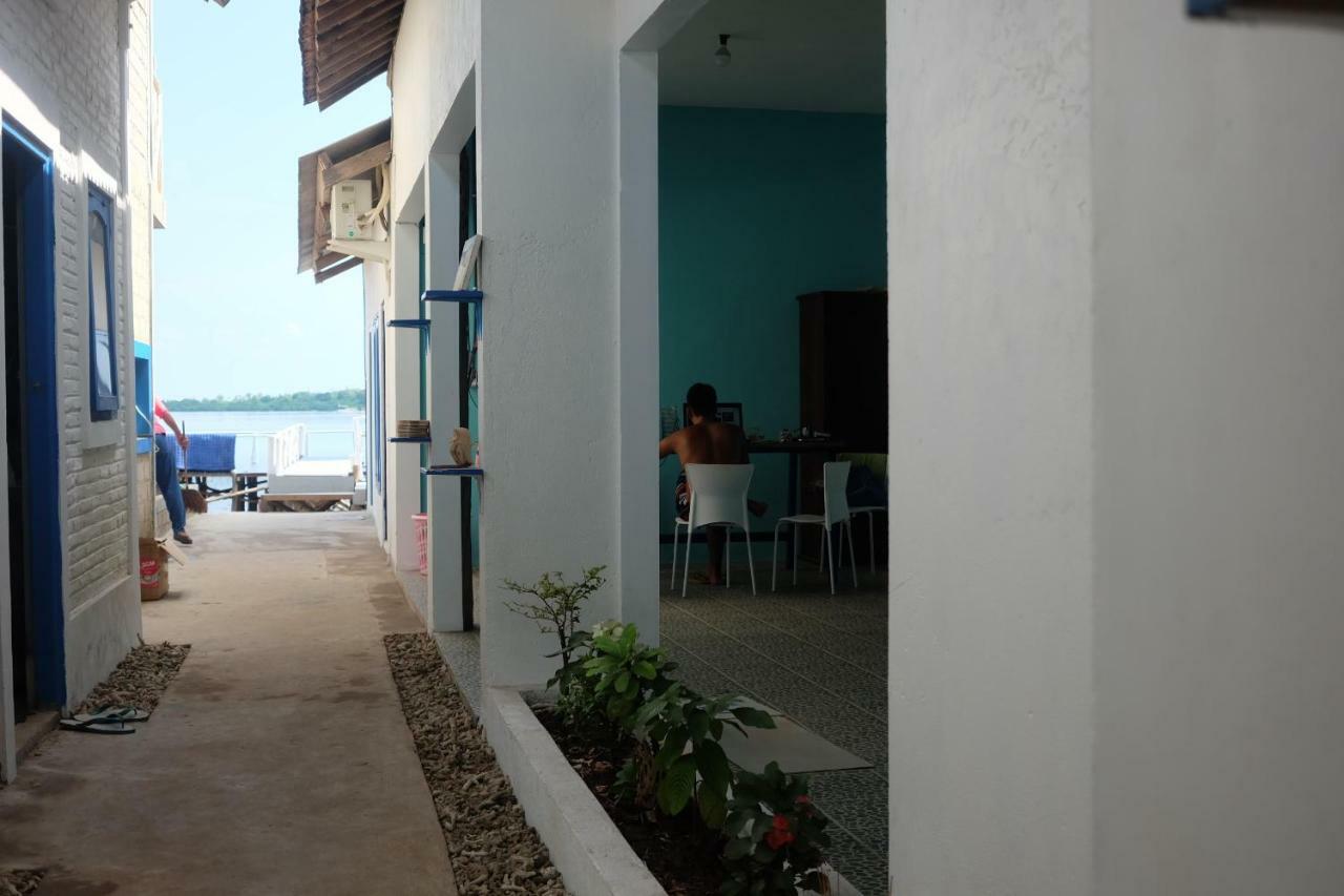 Blue Coral Homestay Karimunjawa-Inseln Exterior foto