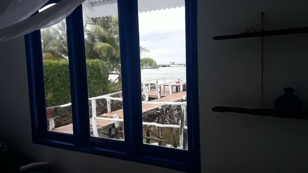 Blue Coral Homestay Karimunjawa-Inseln Exterior foto